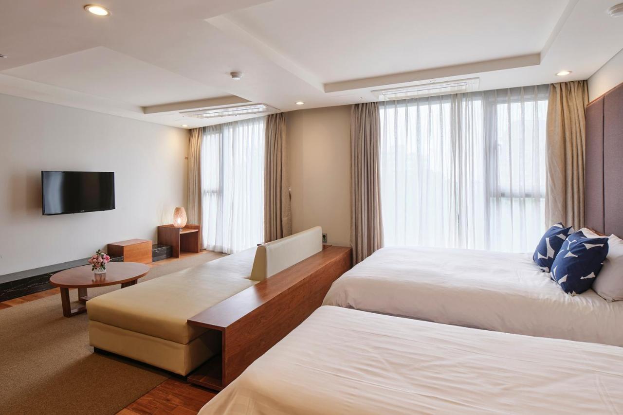The Island Blue Hotel Seogwipo Exterior photo