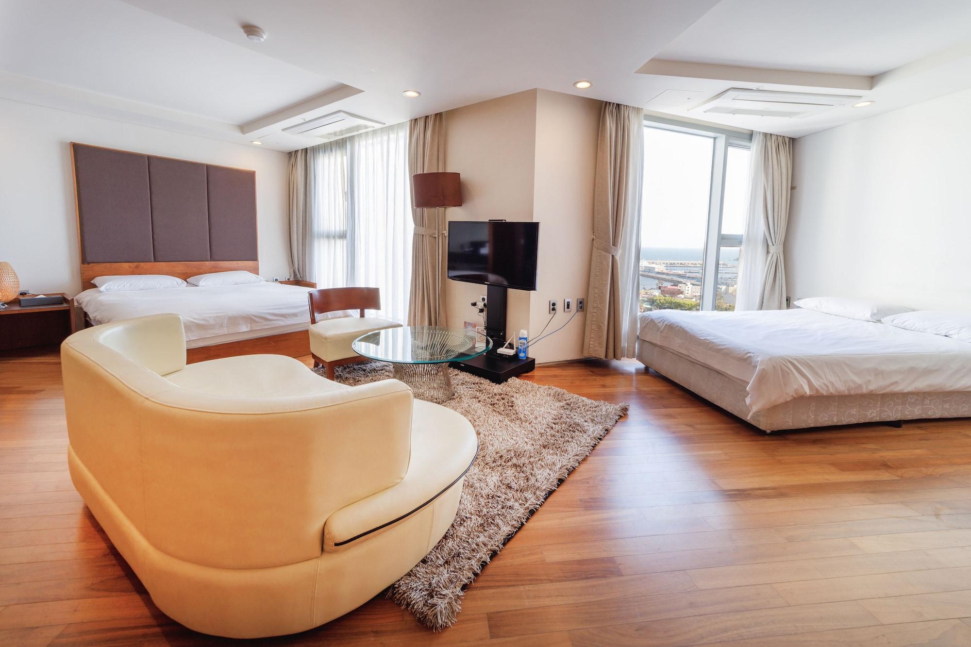 The Island Blue Hotel Seogwipo Exterior photo