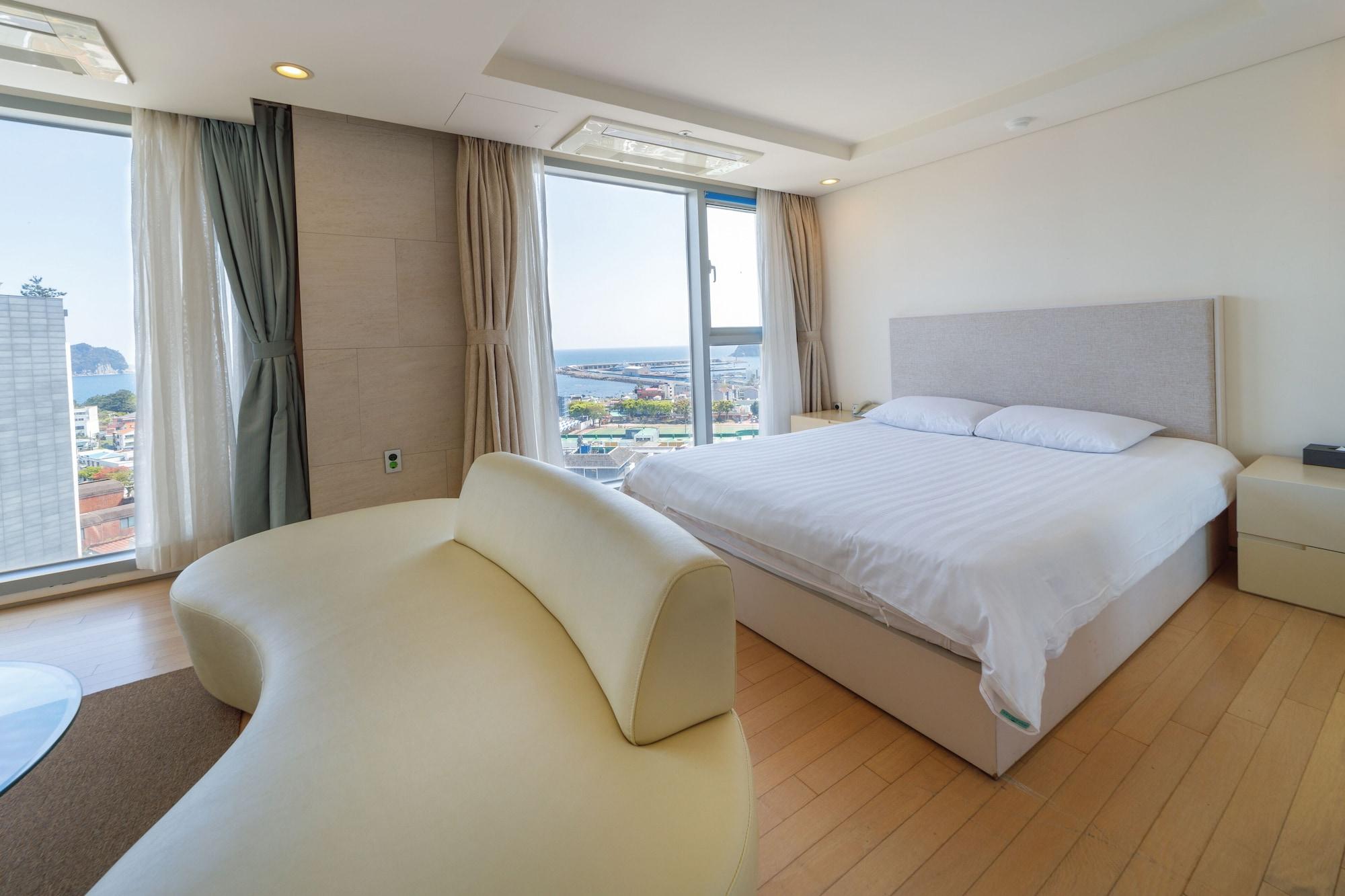 The Island Blue Hotel Seogwipo Exterior photo